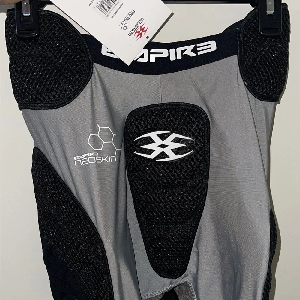Empire Paintball Padded Shorts in Black and Gray - Picture 4 of 8